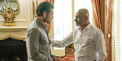 Poster der Serie Legacy