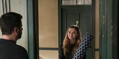 Poster der Serie slipping