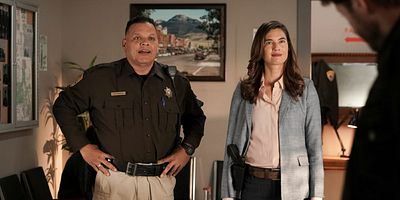 Poster der Serie Woods Are Lovely, Dark And Deep