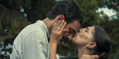 Poster der Serie A Villa. A Broom. A Cake.