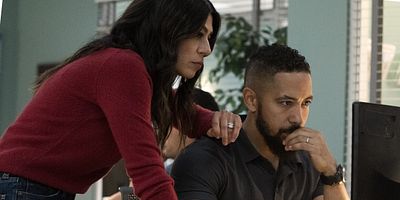 Poster der Serie Strange Bedfellows