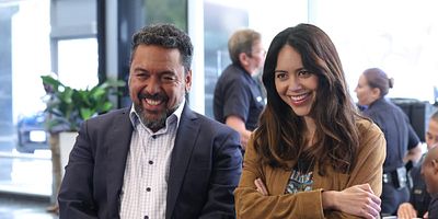 Poster der Serie Standoff