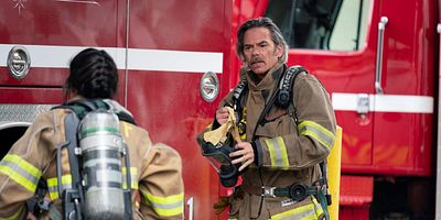 Poster der Serie Happy to Help