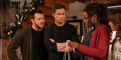 Poster der Serie Santa Suit Rental, $25 Per Day