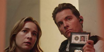 Poster der Serie Close Contact