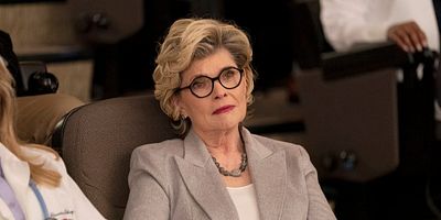 Poster der Serie How Can I Help?