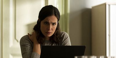 Poster der Serie A Tradition of Secrets