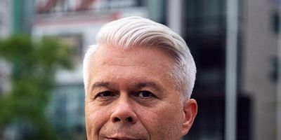 Poster der Serie Aufstieg