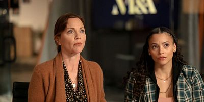 Poster der Serie Missing While Interracial