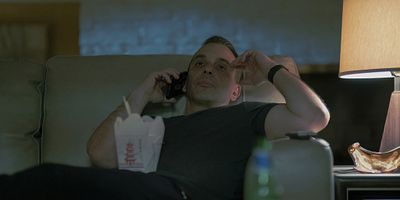 Poster der Serie A Square Job in a Round Hole