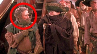 bild aus der news Er ist nur für 47 Sekunden im Bild zu sehen: Kaum jemand hat diesen Superstar in "Hook" erkannt!
