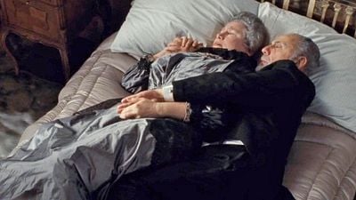 bild aus der news Der Präsident der Titanic-Stiftung enthüllt: "Sie setzten sich in Liegestühle und baten darum, ihre Füße mit einer Decke zusammenzubinden, um gemeinsam zu sterben"