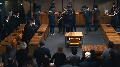 bild aus der news Eine KI steht wegen eines Todesfalls vor Gericht – und dann passiert das Unfassbare: Trailer zum Thriller "Zoma"