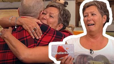 bild aus der news Frau kann ihr Glück bei "Bares für Rares" kaum fassen: 1 Euro Schnäppchen vom Flohmarkt entpuppt sich als Kunstwerk