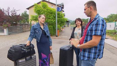 bild aus der news "Jünger als ich?": "Bauer sucht Frau"-Kandidatin rechnet mit ihrer Konkurrentin ab, als sie ihr Alter erfährt