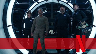 bild aus der news Neue Netflix-Serie ist völlig anders und lässt euch puzzeln: Ein besonderer Bankraub auf den Spuren von "Haus des Geldes" mit "Breaking Bad"-Star