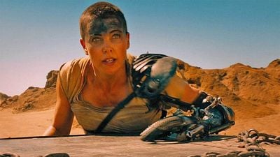 bild aus der news "Er ist dick und kann kaum kämpfen": Charlize Theron rechnet heftig mit 90er-Jahre-Actionstar ab