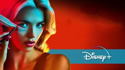 bild aus der news Auf Disney+ trifft "American Horror Story" auf "American Psycho": Hier jagt ein Serienmörder die Kinder eines Hollywood-Traumpaares
