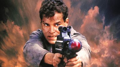 bild aus der news Er stand 25 Jahre auf dem Index: Brutalen Sci-Fi-Actionfilm mit FSK 18 jetzt im Streaming-Abo schauen