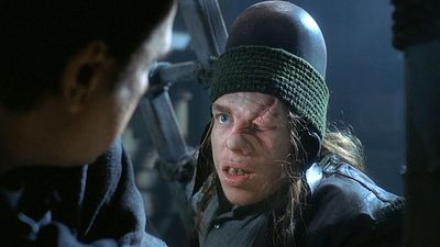 bild aus der news Wir haben dieses Fantasy-Event im RTL-Weihnachtsprogramm verschlungen – jetzt gibt es die Kult-Serie als Frühlingsangebot bei Amazon!