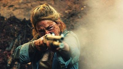 bild aus der news Heute erstmals im TV: Intensiver Survival-Thriller mit gestrandetem "Dark"-Star und einem Schuss Tierhorror