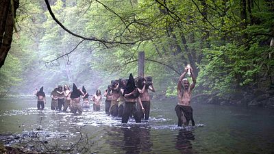 bild aus der news Heute Abend streamen: Dieses blutige Abenteuer mit "Herr der Ringe"-Star ist ein Muss für Fans düsterer Mittelalter-Filme