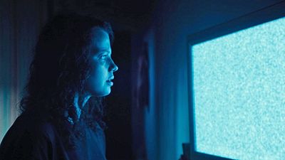 bild aus der news "Total Recall" trifft "The Substance": Im Trailer zum Sci-Fi-Horrorfilm "Somnia" verschwimmen Traum und Realität – exklusiv auf FILMSTARTS