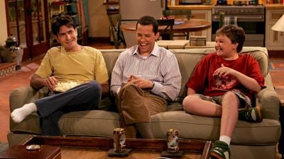 Neue Serie vom "Two And A Half Men"-Schöpfer und Charlie Sheen ist gestartet –  und beschert uns gleich noch eine Sensations-Reunion!