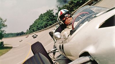 bild aus der news Noch packender als "F1" mit Brad Pitt: Heute Abend könnt ihr ein Rennsport-Meisterwerk streamen, das euch den Atem raubt