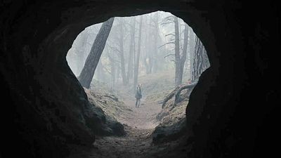 bild aus der news Für die Verfilmung des vielleicht verstörendsten Kinderbuch-Klassikers überhaupt: "Dark"-Schöpfer machen erneut gemeinsame Sache