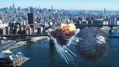 bild aus der news Heute zum ersten Mal im TV: Sci-Fi- & Alien-Invasions-Action mit einem 80er-Star als US-Präsident