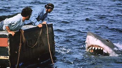 bild aus der news "Was ist passiert?": Steven Spielberg war fassungslos, als er erfuhr, was mit dem legendären Boot aus "Der weiße Hai" geschehen ist