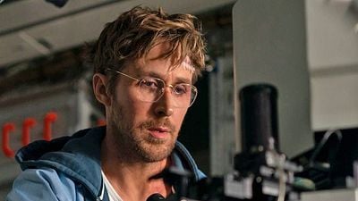 bild aus der news 10 Jahre später: Weil sich Ryan Gosling zu hässlich fand, wurde eines der ikonischsten Kinoposter aller Zeiten jetzt noch mal überarbeitet!