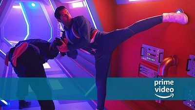 bild aus der news Neu bei Amazon Prime Video: So witzig wie in diesem abgefahrenen Sci-Fi-Actioner ist "John Wick 4"-Star Scott Adkins viel zu selten