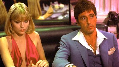 bild aus der news "Alles war voller Blut": Michelle Pfeiffer verletzte Al Pacino beim Vorsprechen zu "Scarface" – und sicherte sich damit ihre Rolle im Film