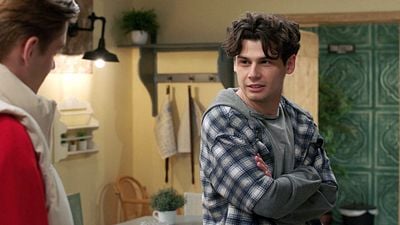 bild aus der news "Sturm der Liebe"-Vorschau heute: Elias versucht, seine Gefühle zu verdrängen