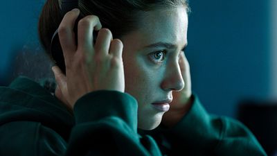 bild aus der news Ein Netflix-Star auf gefährlicher Spurensuche: Trailer zum Cyber-Thriller "American Sweatshop"