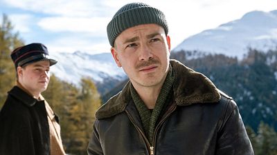 bild aus der news "Wir Menschen lieben es, eine Rolle einzunehmen": FILMSTARTS-Interview mit Albrecht Schuch zum Kinostart von "Stiller"