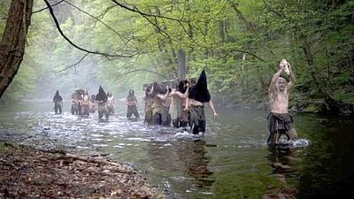 bild aus der news Heute Abend streamen: Dieses blutige Abenteuer ist ein Muss für Fans düsterer Mittelalter-Filme