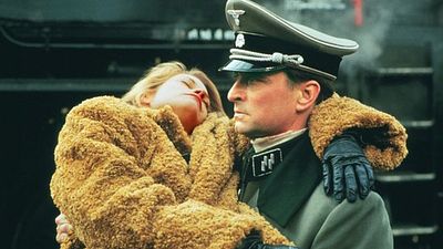 bild aus der news Streaming-Tipp: Michael Douglas und Liam Neeson in einem Zweiter-Weltkriegs-Thriller, den heute kaum noch jemand kennt - leider!