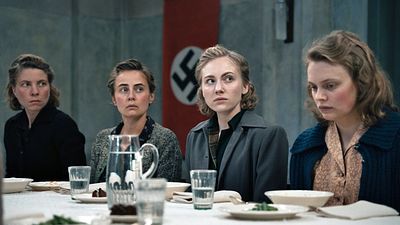 bild aus der news Die wahre Geschichte von Hitlers Vorkosterin: Deutscher Trailer zu "Die Vorkosterinnen" – exklusiv bei FILMSTARTS!