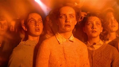 bild aus der news Neue Stephen-King-Serie startet schon in 8 Wochen! Der Termin für das Horror-Prequel "ES: Welcome To Derry" passt perfekt