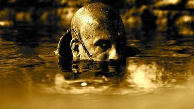 bild aus der news Die ersten Bilder zu einem heiß erwarteten Sci-Fi-Highlight sind da: Vin Diesel wieder in voller "Riddick"-Montur