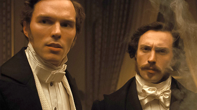 bild aus der news Ausnahme-Regisseur versammelt für seinen neuen Film unzählige Stars – auch Nicholas Hoult, Aaron Taylor-Johnson und eine Pop-Ikone sind dabei!