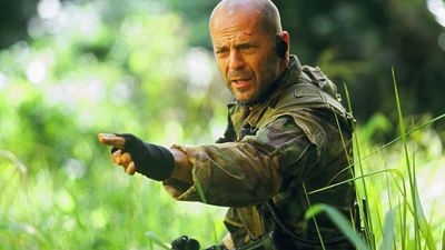 Könnte ein Unfall am Set des Kriegsfilms "Tränen der Sonne" Auslöser für das Karriereende von Bruce Willis gewesen sein?