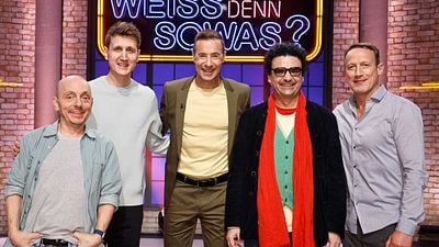 bild aus der news Heute bei "Wer weiß denn sowas?": Dieser Musiker wurde beim Singen unter der Dusche entdeckt