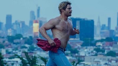 bild aus der news Einer der besten Filme des Jahres? Im ersten Trailer zu "Mr. Irrelevant" ist "Superman" David Corenswet kaum zu erkennen