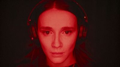 bild aus der news "Der heftigste Film des Jahres": Deutsche Trailerpremiere zum verstörenden Thriller "Red Rooms - Zeugin des Bösen"