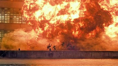 bild aus der news Heute im TV: Teil 3 des größten Action-Star-Schaulaufens der Filmgeschichte – doch Achtung, es fehlen über 5 Minuten!