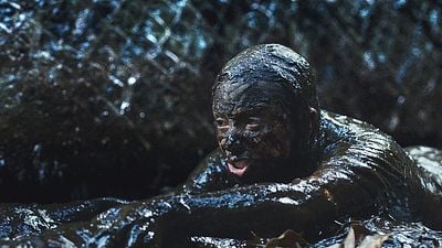 bild aus der news Brutaler Monster-Horror mit "Die Odyssee"-Star: Deutscher Trailer zu "Beware Boiúna" – bald im Kino!